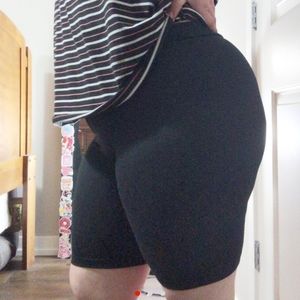 AMERICAN EAGLE BIKE SHORTS